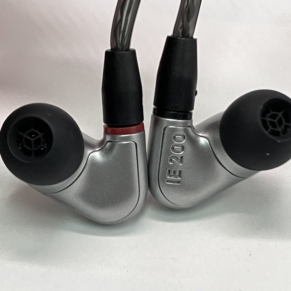 【中古】IE 200 Silver Edition【秋葉原】