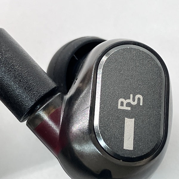 【中古】Monitor RS ONE Graphite 【ACO-MONITOR-RS-ONE-GRY】【秋葉原】