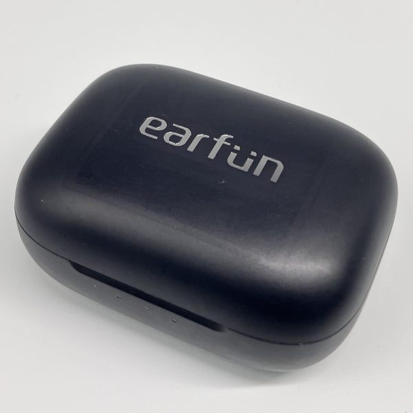 【中古】Air Pro 4 - Black【秋葉原】