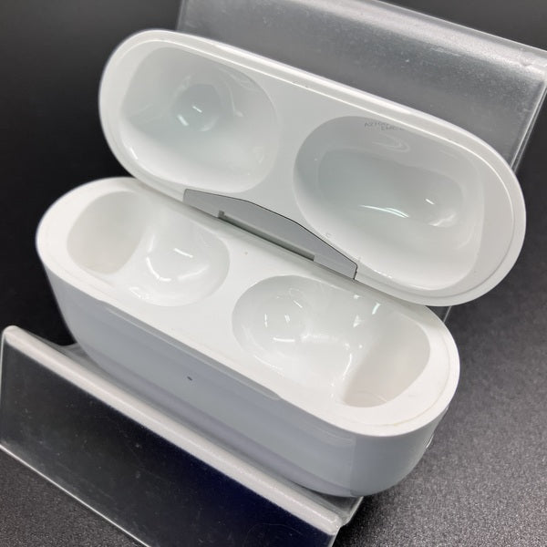 【中古】AirPods Pro (第2世代) 充電ケース (Lightning)【日本橋】