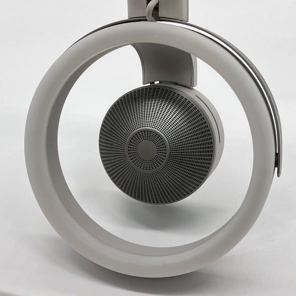 nwm ONE オンイヤースピーカー MBH001WA ライトグレー　新品未開封 nwm 【中古】ワイヤレスパーソナルイヤースピーカー nwm ONE