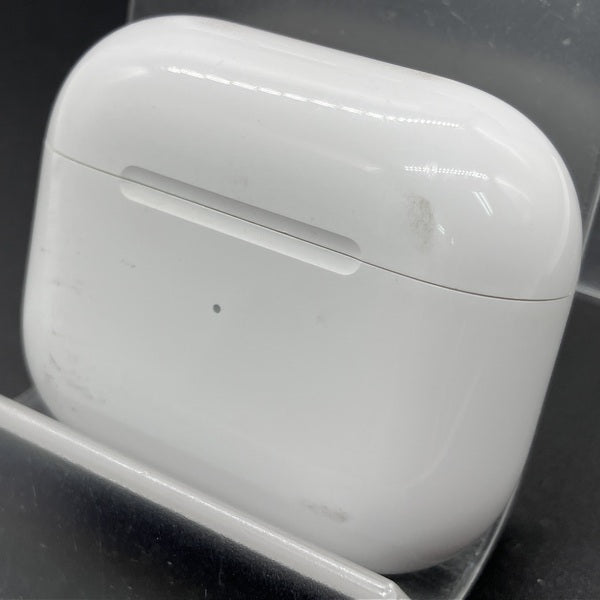 【中古】AirPods 充電ケース (第3世代)【秋葉原】