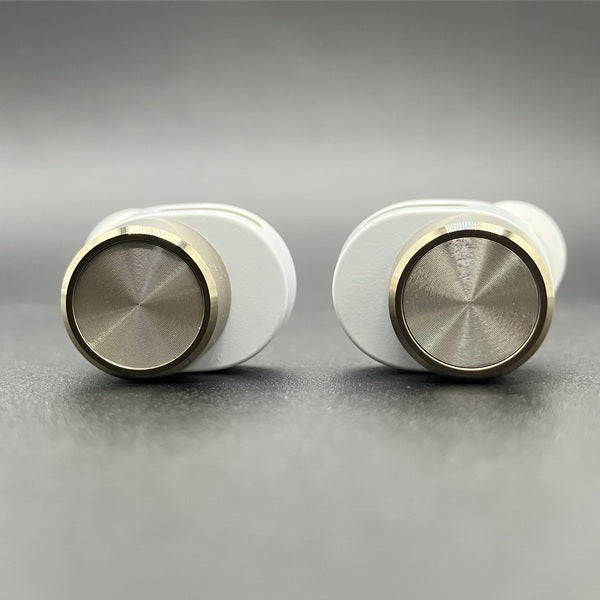 【中古】PI7 ホワイト【日本橋】