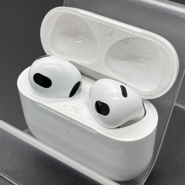 【中古】Airpods MPNY3J/A 3rd Generation  Lightning充電ケース付【仙台】