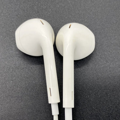 【中古】EarPods with Lightning Connector【名古屋】