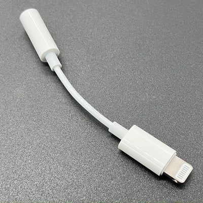 【中古】Lightning - 3.5 mmヘッドフォンジャックアダプタ【名古屋】