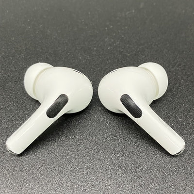【中古】MagSafe充電ケース(USB-C)付きAirPods Pro(第2世代) MTJV3JA【秋葉原】