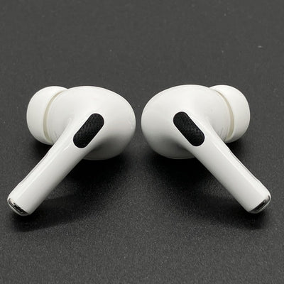 【中古】MagSafe充電ケース(USB-C)付きAirPods Pro(第2世代) MTJV3JA【日本橋】
