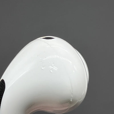 【中古】MagSafe充電ケース(USB-C)付きAirPods Pro(第2世代) MTJV3JA【日本橋】