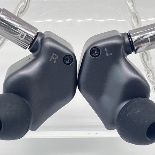 【中古】AK ZERO2 【IRV-AK-ZERO2】【秋葉原】