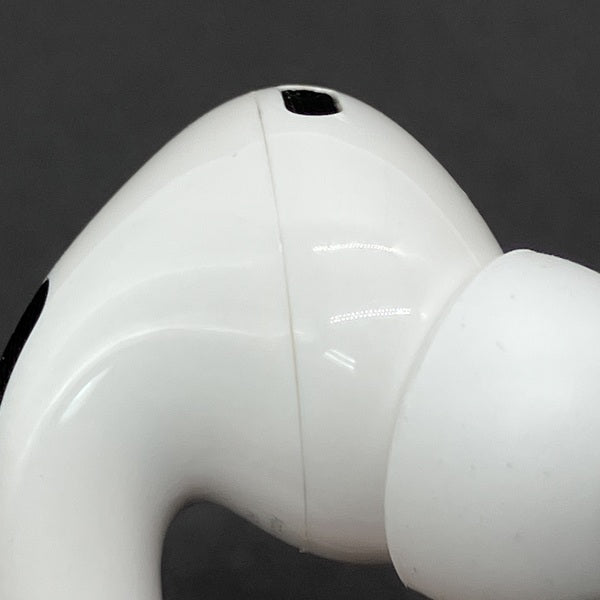 【中古】MagSafe充電ケース(USB-C)付きAirPods Pro(第2世代) MTJV3JA【日本橋】