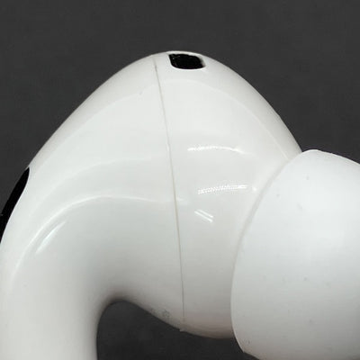 【中古】MagSafe充電ケース(USB-C)付きAirPods Pro(第2世代) MTJV3JA【日本橋】