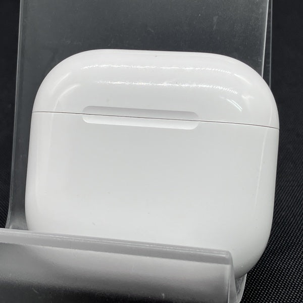 【中古】AirPods 4 MXP93J/A（アクティブノイズキャンセリング搭載）【秋葉原】