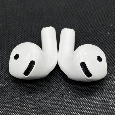 【中古】AirPods 4 MXP93J/A（アクティブノイズキャンセリング搭載）【秋葉原】