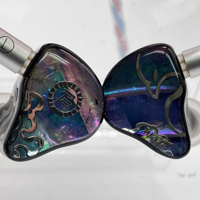 【中古】DEFIANT【日本橋】