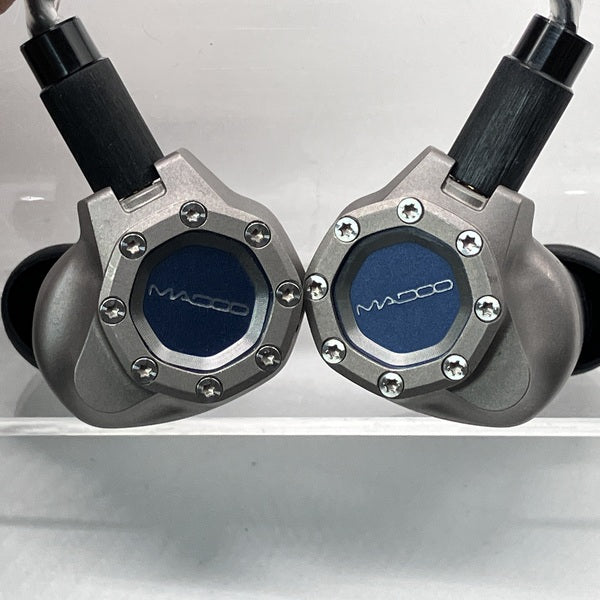 【中古】Typ821 【MDO-T821-TI】【秋葉原】