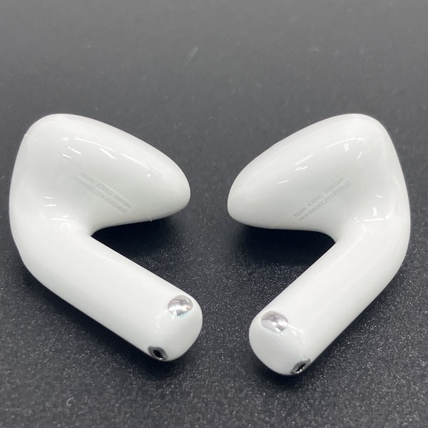 【中古】AirPods 4 MXP63J/A【秋葉原】