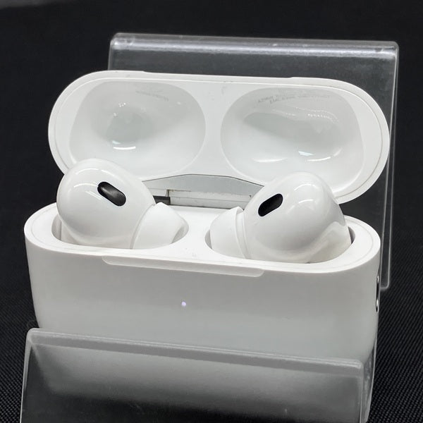 【中古】MagSafe充電ケース(USB-C)付きAirPods Pro(第2世代) MTJV3JA【秋葉原】