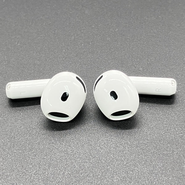 【中古】AirPods 4 MXP93J/A（アクティブノイズキャンセリング搭載）【秋葉原】