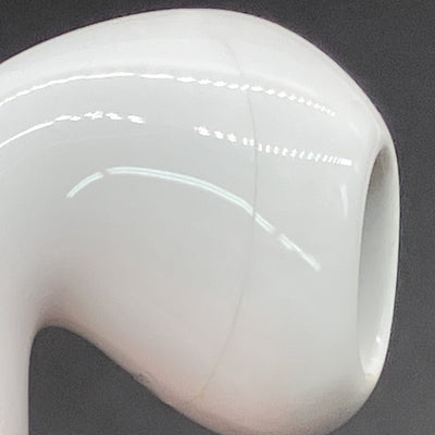 【中古】AirPods 4 MXP93J/A（アクティブノイズキャンセリング搭載）【秋葉原】