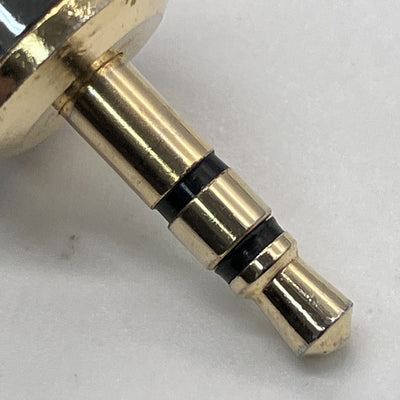 【中古】Female 2.5mm to 3.5mm Adapter Plug【秋葉原】