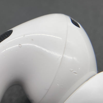 【中古】MagSafe充電ケース(USB-C)付きAirPods Pro(第2世代) MTJV3JA【日本橋】