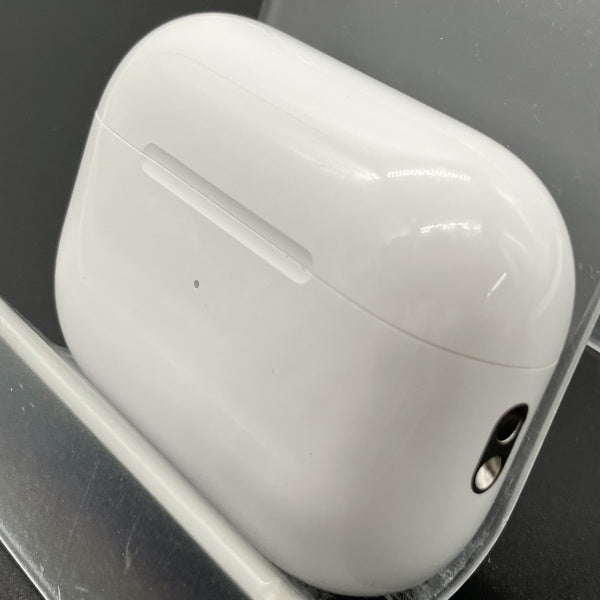 【中古】MagSafe充電ケース(USB-C)付きAirPods Pro(第2世代) MTJV3JA【秋葉原】