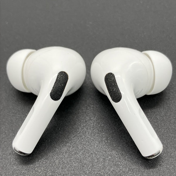 【中古】MagSafe充電ケース(USB-C)付きAirPods Pro(第2世代) MTJV3JA【秋葉原】
