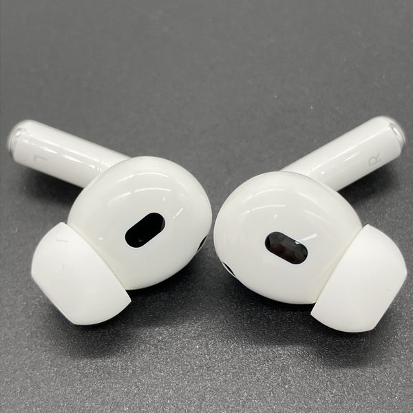 【中古】MagSafe充電ケース(USB-C)付きAirPods Pro(第2世代) MTJV3JA【秋葉原】