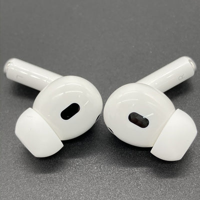 【中古】MagSafe充電ケース(USB-C)付きAirPods Pro(第2世代) MTJV3JA【秋葉原】