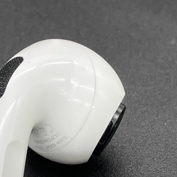 【中古】MagSafe充電ケース(USB-C)付きAirPods Pro(第2世代) MTJV3JA【秋葉原】