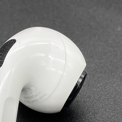 【中古】MagSafe充電ケース(USB-C)付きAirPods Pro(第2世代) MTJV3JA【秋葉原】