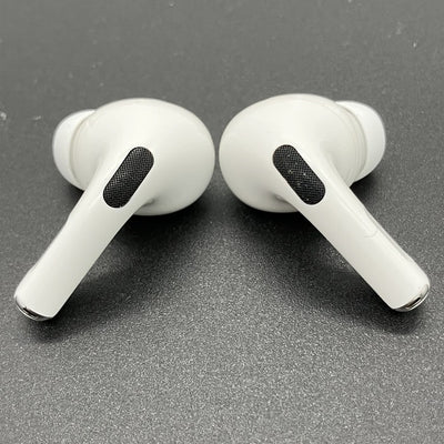 【中古】MagSafe充電ケース(USB-C)付きAirPods Pro(第2世代) MTJV3JA【秋葉原】