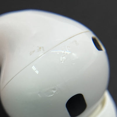 【中古】MagSafe充電ケース(USB-C)付きAirPods Pro(第2世代) MTJV3JA【日本橋】