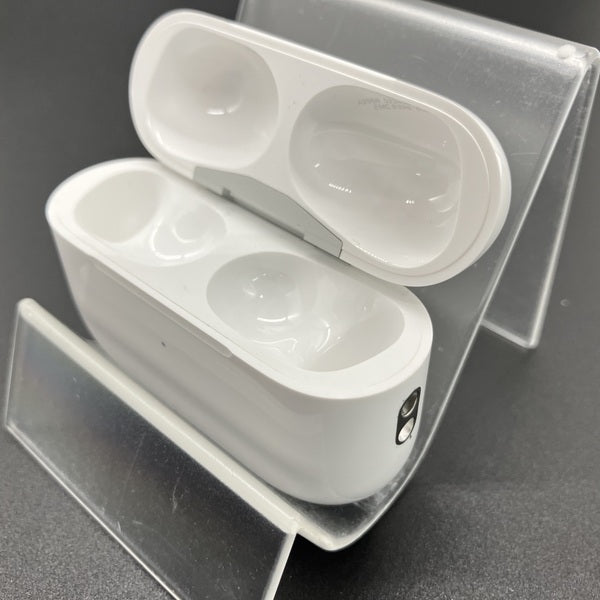 【中古】AirPods Pro (第2世代) MagSafe充電ケース(USB-C)【日本橋】
