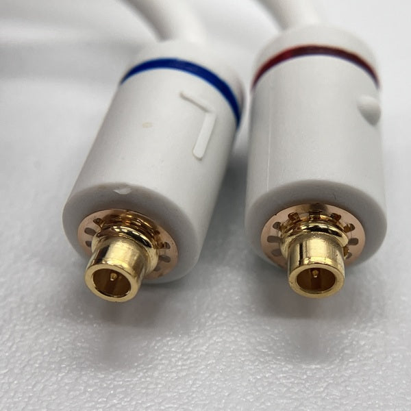 イヤホン MAPro1000(Red)+4.4-MMCX Cable イヤホン MAPro1000(Red)+4.4