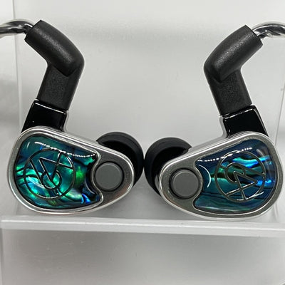 【中古】Nio 【64A-8434】【秋葉原】