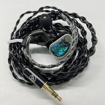 【中古】Nio 【64A-8434】【秋葉原】