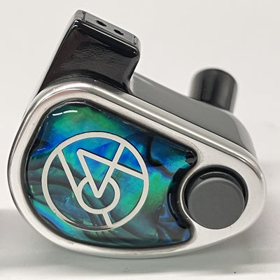 【中古】Nio 【64A-8434】【秋葉原】