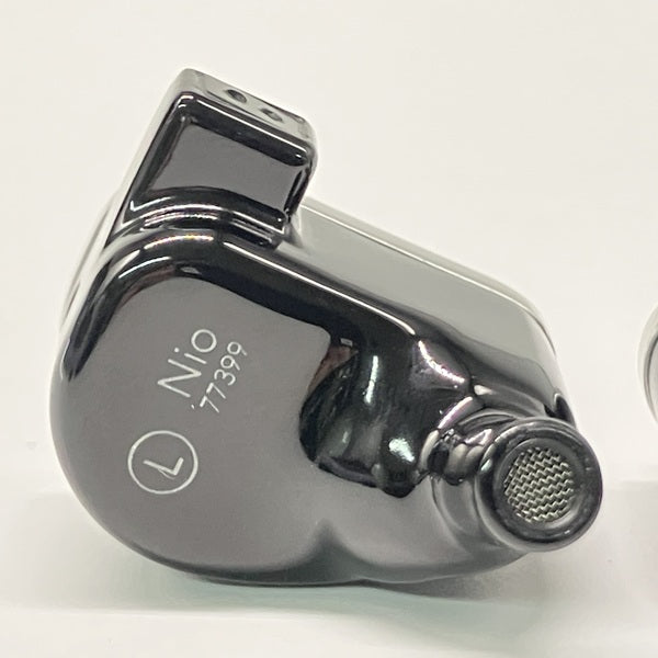 【中古】Nio 【64A-8434】【秋葉原】