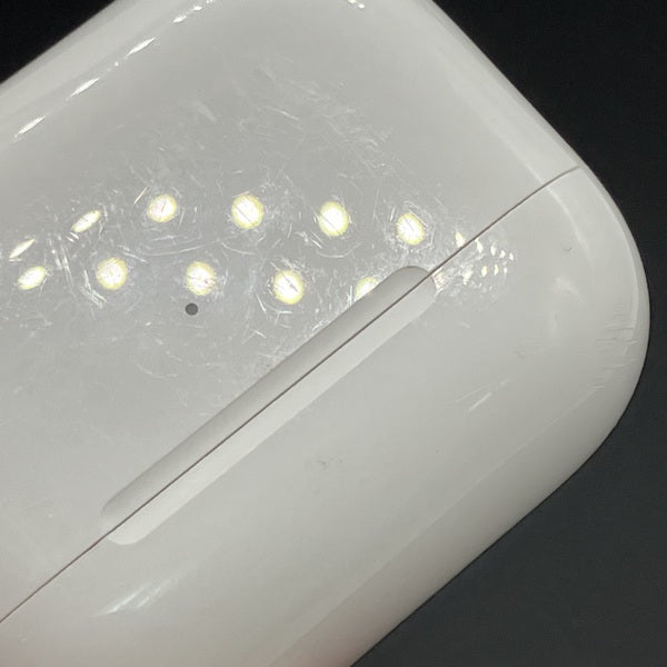 【中古】AirPods Pro (第2世代) MagSafe充電ケース(USB-C)【日本橋】
