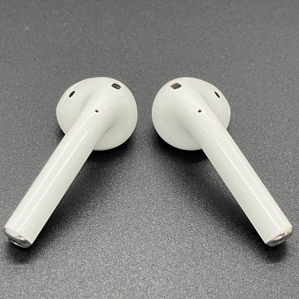 【中古】AirPods with Wireless Charging Case  MRXJ2J-A【日本橋】