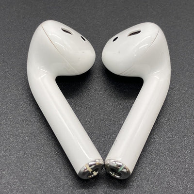 【中古】AirPods with Wireless Charging Case  MRXJ2J-A【日本橋】
