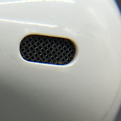 【中古】AirPods with Wireless Charging Case  MRXJ2J-A【日本橋】