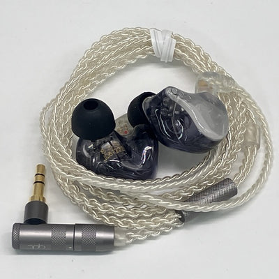 【中古】Studio 8SS 【QDC-STUDIO-8SS】【秋葉原】