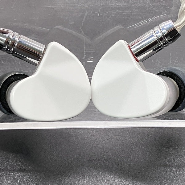 【中古】Rinko White 日本向け4.4mmバランスプラグ仕様【秋葉原】