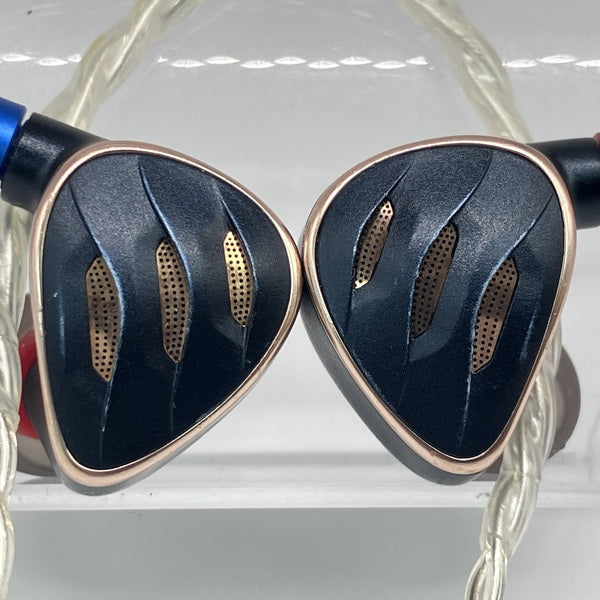 【中古】FH5s Black 【FIO-IEM-FH5S-B】【秋葉原】