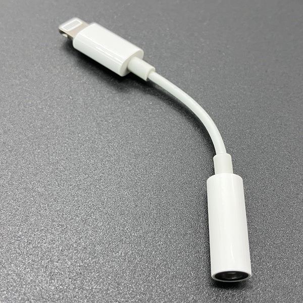 【中古】Lightning - 3.5 mmヘッドフォンジャックアダプタ【秋葉原】