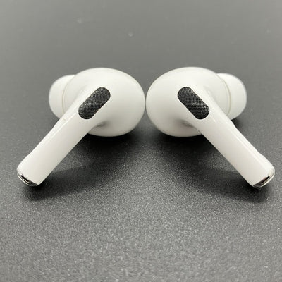 【中古】MagSafe充電ケース(USB-C)付きAirPods Pro(第2世代) MTJV3JA【秋葉原】