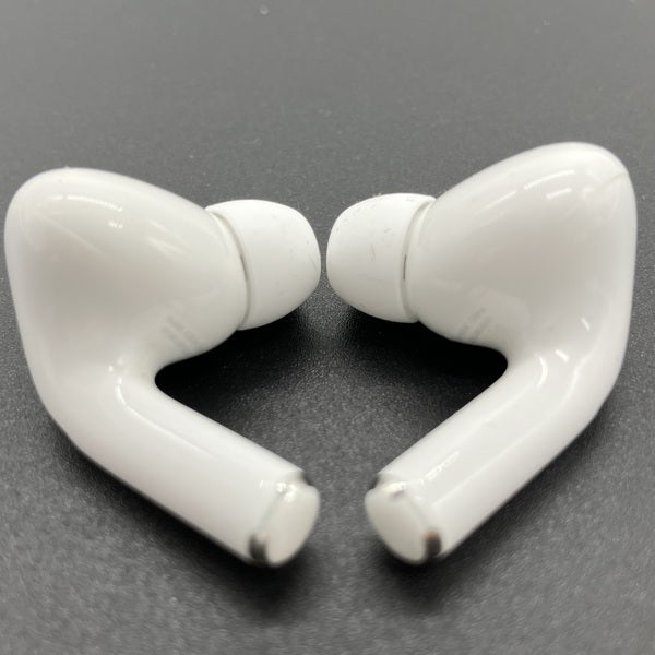 【中古】MagSafe充電ケース(USB-C)付きAirPods Pro(第2世代) MTJV3JA【秋葉原】